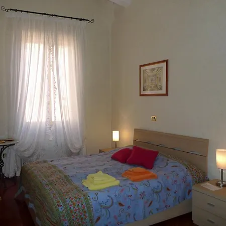 Spanish Steps With Panoramic Roof-terrace Rom